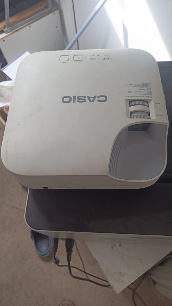 Casio Projector HDMI